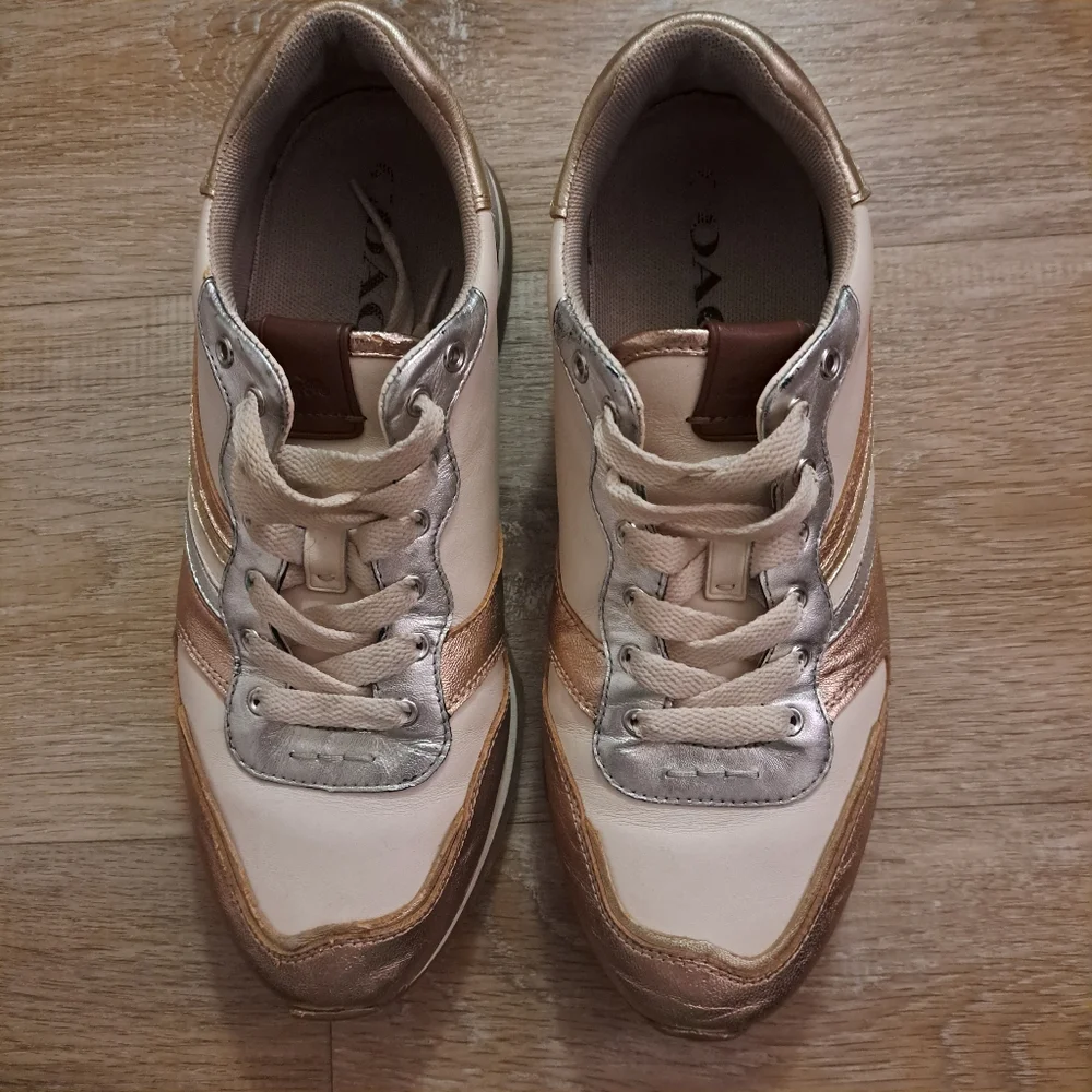 COACH Wave Patchwork Runner Beige Rose Silver Gold Wave Stripes Women's Size 8.5